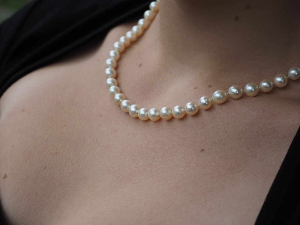 Your Complete Guide To Choosing The Perfect Pearl Necklace Length Pearl Wise