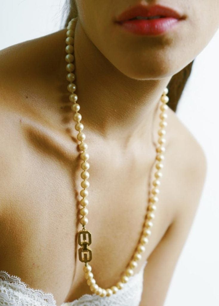 Matinee pearl necklace